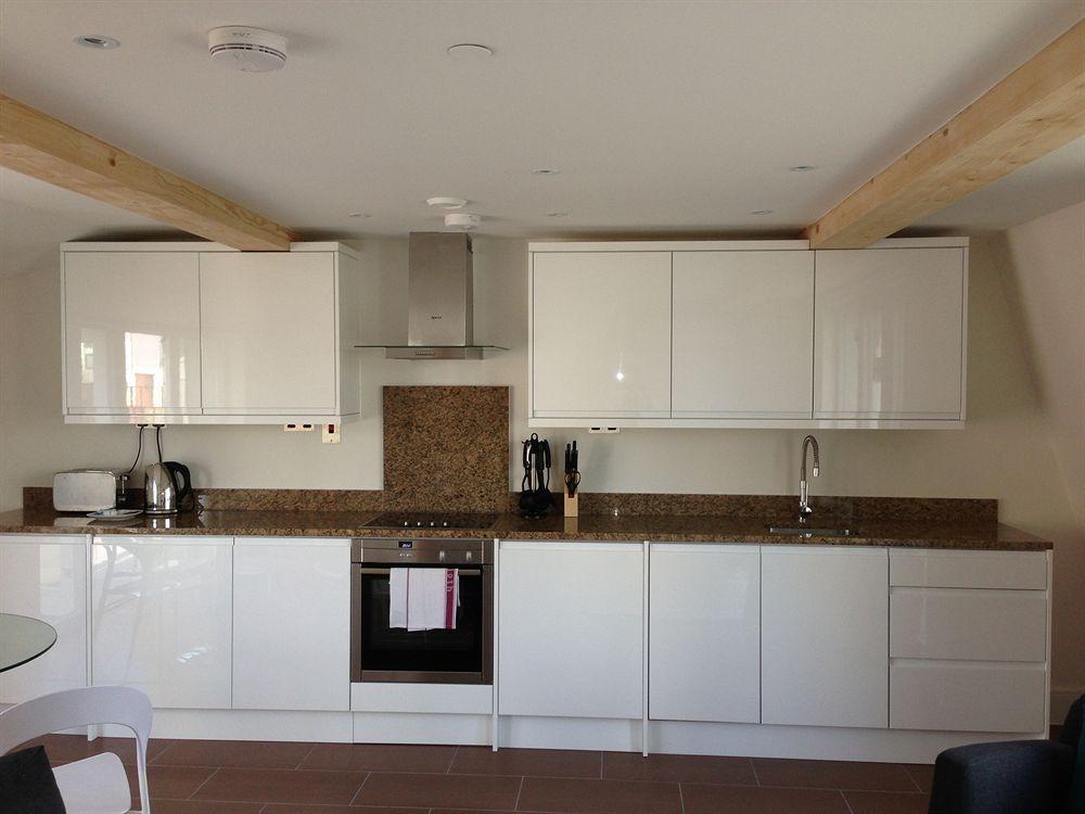 Max Serviced Apartments Commercial Road Λονδίνο Εξωτερικό φωτογραφία