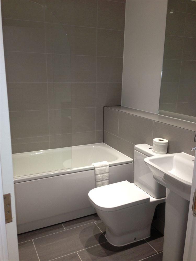 Max Serviced Apartments Commercial Road Λονδίνο Εξωτερικό φωτογραφία
